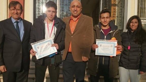 Kartal Anadolu Lisesi - Yüzme Sporu Başarılarımız