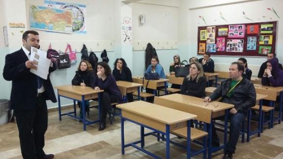 Ergenekon İbrahim Şakir İlkokulu - Öğretmenlere Satranç Kursu