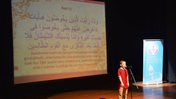 İmam Hatip Ortaokulları Arasında Ezbere Ayet Okuma Yarışması Düzenlendi