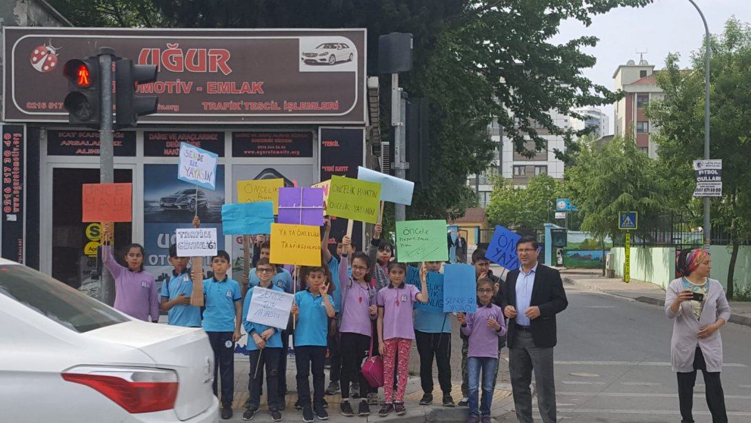 Bedri Rahmi Eyüboğlu İlkokulu-Yaya Öncelikli Trafik Güvenliği Farkındalık Yürüyüşü