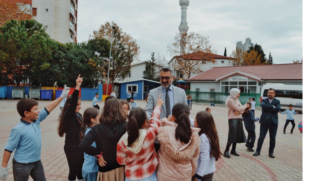 CUMHURİYET İLKOKULU, ATATÜRK İLKOKULU VE SELÇUK ERAYDIN ANADOLU İMAM HATİP LİSESİ ZİYARET EDİLDİ.