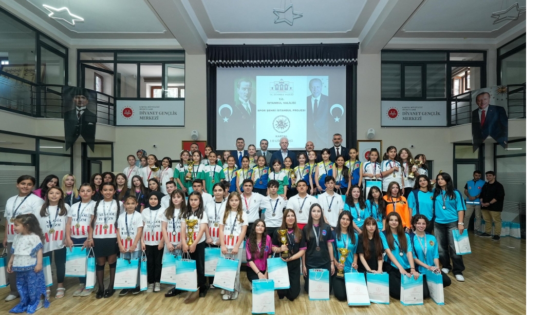 VALİMİZ SAYIN DAVUT GÜL KARTAL'I ZİYARET ETTİ.