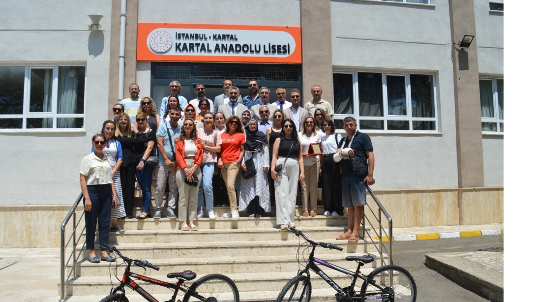 RESFEBE VE KARMATYA DERECE SAHİBİ ÖĞRENCİLERİMİZİN ÖDÜL TÖRENİ GERÇEKLEŞTİRİLDİ.