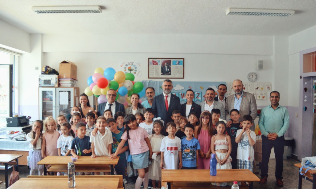 EĞE SANAYİ İLKOKULU ÖĞRENCİLERİMİZLE KARNE HEYECANINI PAYLAŞTIK.
